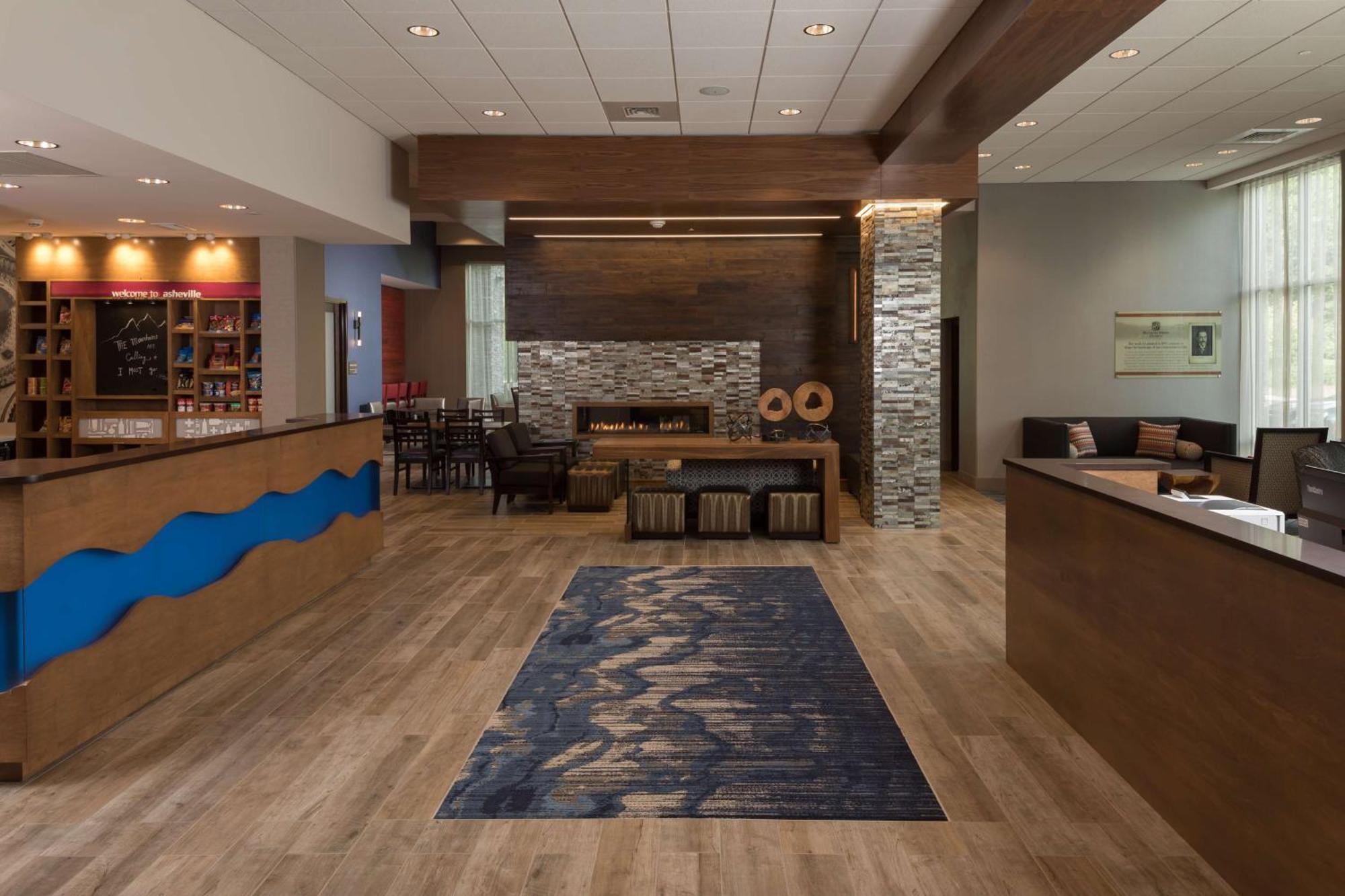 Hampton Inn & Suites-Asheville Biltmore Village, Nc Esterno foto